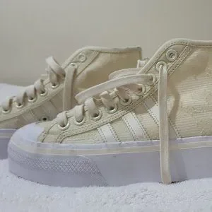 adidas Shoes Adidas Unisex Tennis Shoes Size 65 Uk 8us White Comfort Poshmark